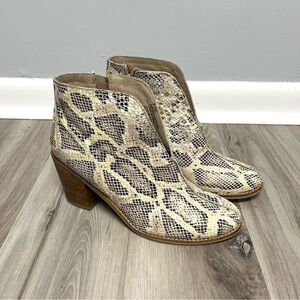 Diba Booties Women’s 8.5 True Look Down Snake Print Leather Heeled Ankle